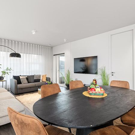רייקיאוויק Vibrant Hafnatorg I Spacious Property With Expansive Garage מראה חיצוני תמונה