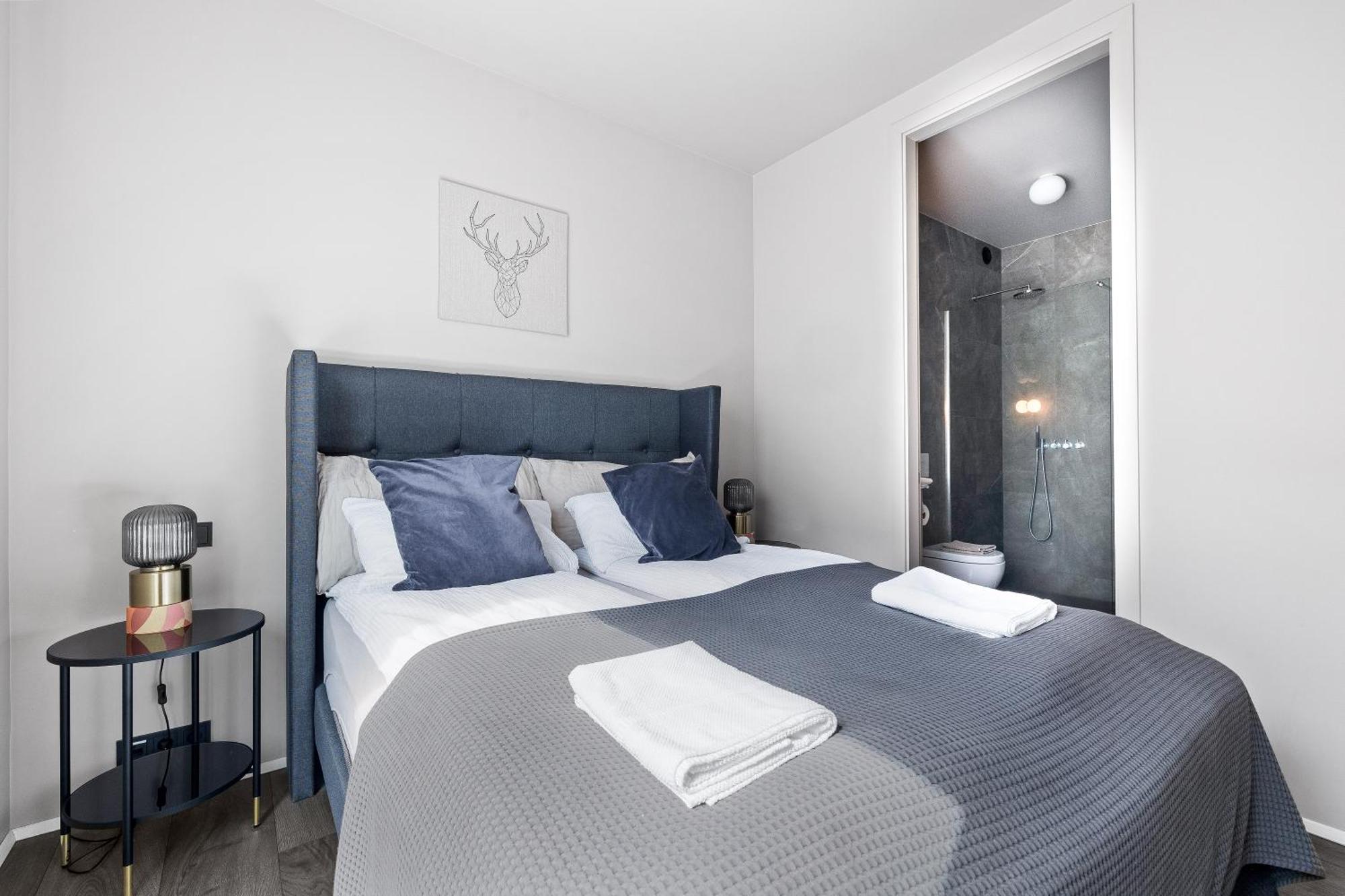 רייקיאוויק Vibrant Hafnatorg I Spacious Property With Expansive Garage מראה חיצוני תמונה