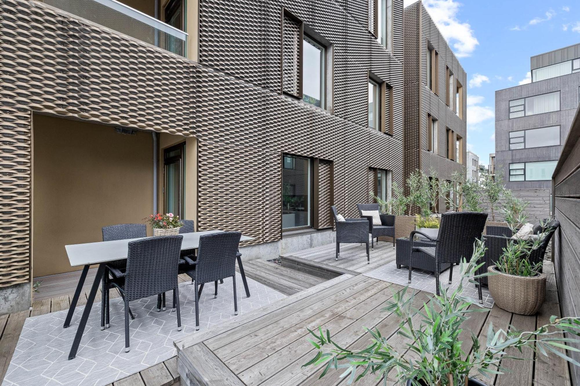 רייקיאוויק Vibrant Hafnatorg I Spacious Property With Expansive Garage מראה חיצוני תמונה