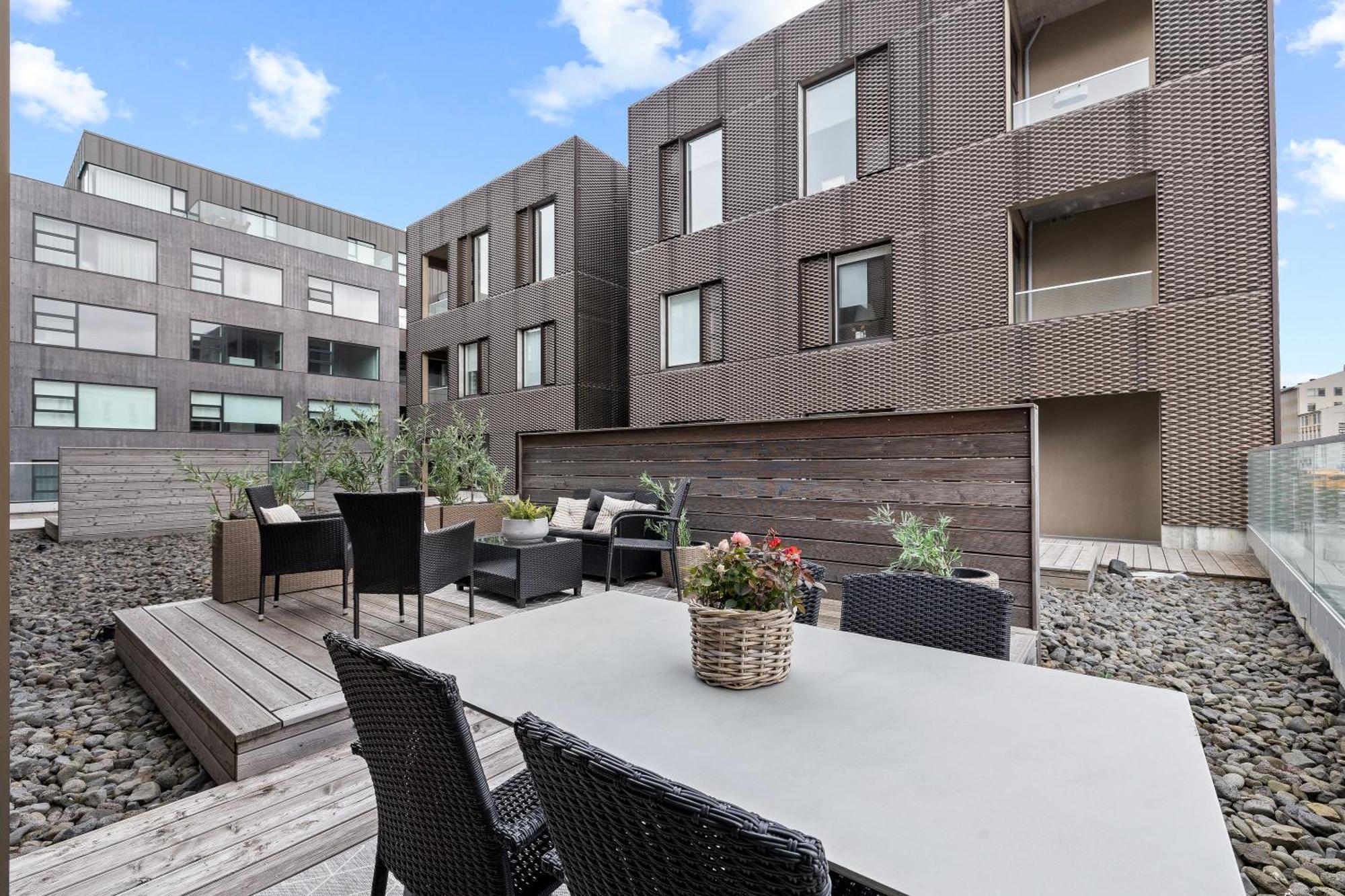 רייקיאוויק Vibrant Hafnatorg I Spacious Property With Expansive Garage מראה חיצוני תמונה