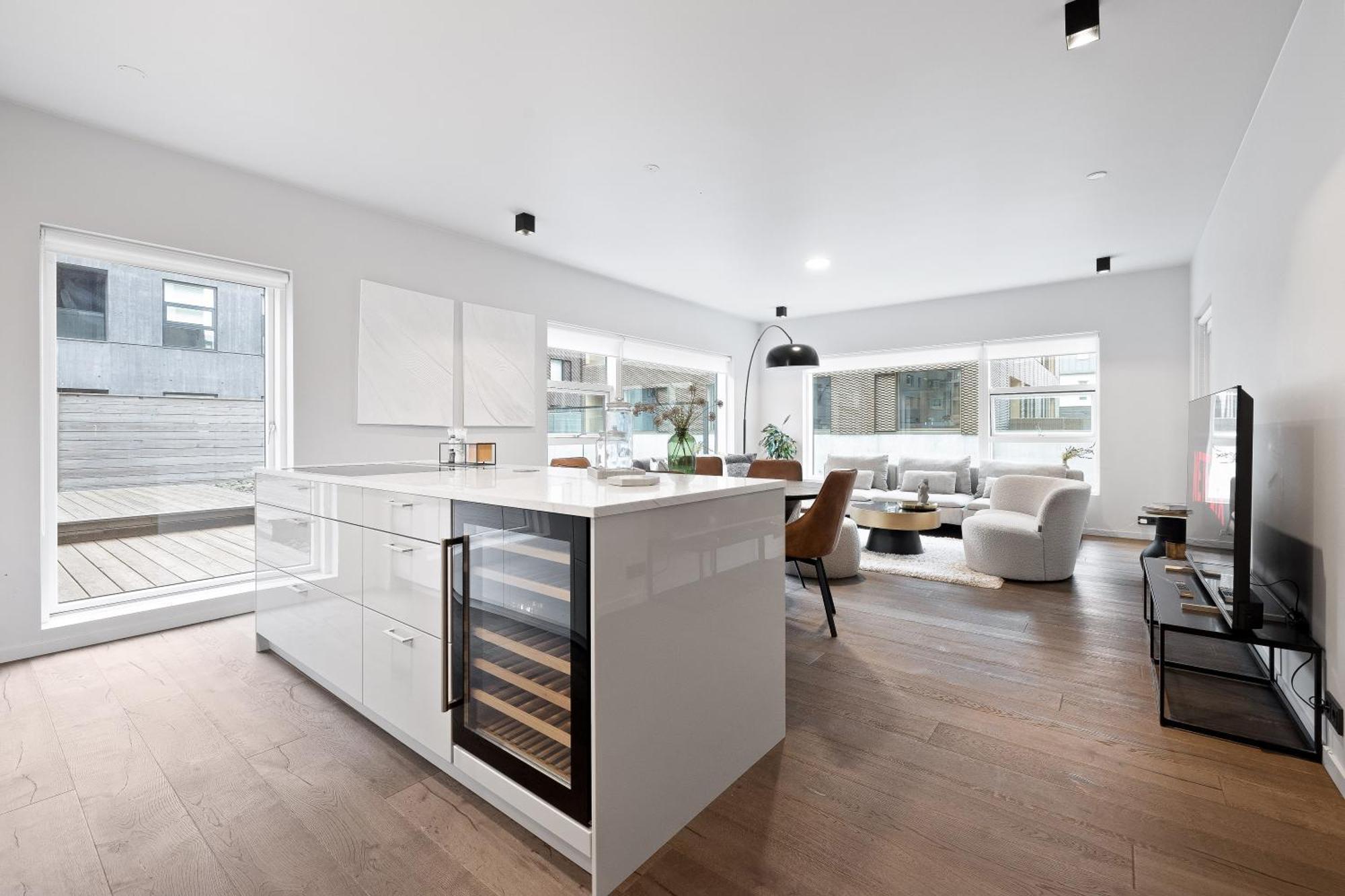 רייקיאוויק Vibrant Hafnatorg I Spacious Property With Expansive Garage מראה חיצוני תמונה