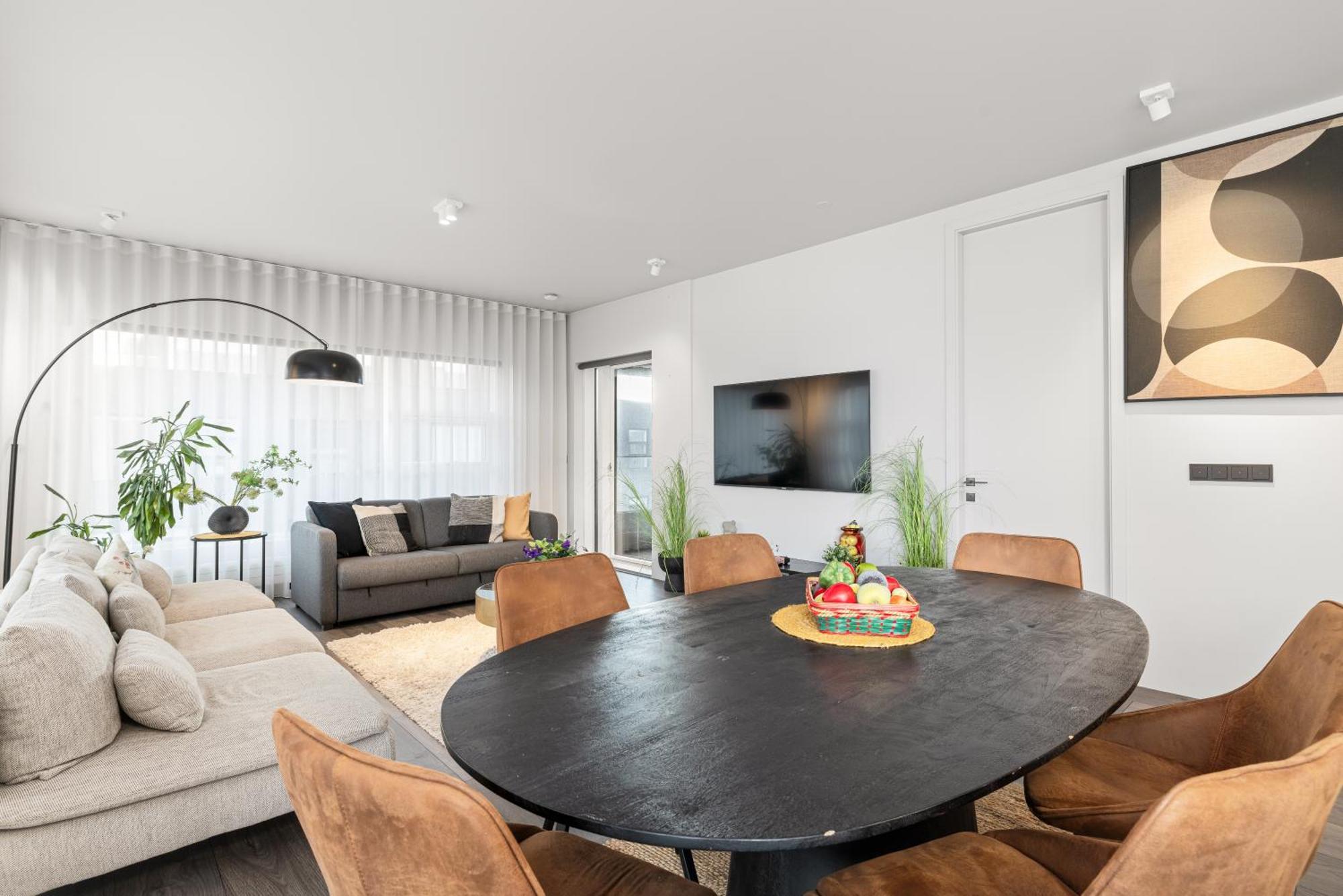 רייקיאוויק Vibrant Hafnatorg I Spacious Property With Expansive Garage מראה חיצוני תמונה