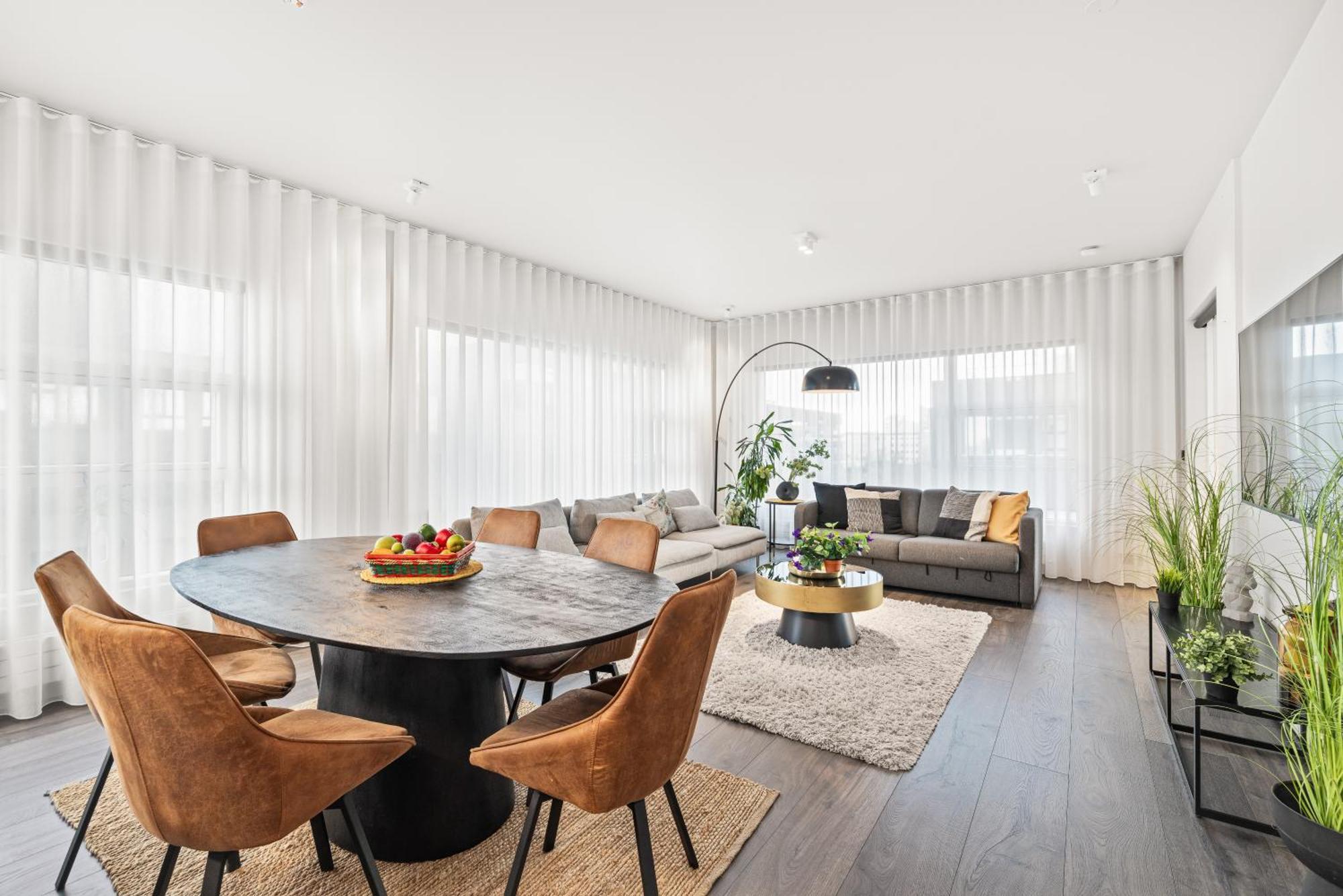 רייקיאוויק Vibrant Hafnatorg I Spacious Property With Expansive Garage מראה חיצוני תמונה